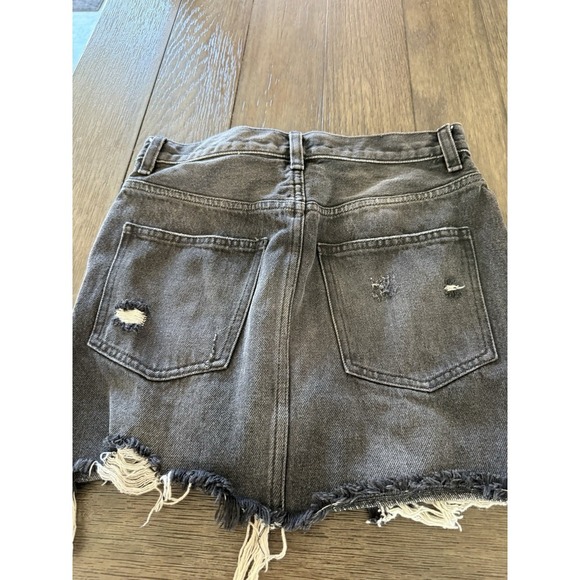 We The Free Black Skirt 24 Ripped Frayed Distressed Denim Mini Short Free People - Picture 3 of 3
